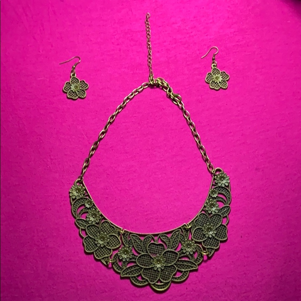 Victorian Like jewelry set (3/$25 jewelry)